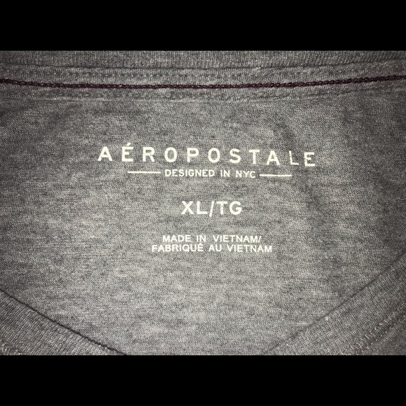 Lightly worn Aeropostale women’s T-shirt - Picture 2 of 2